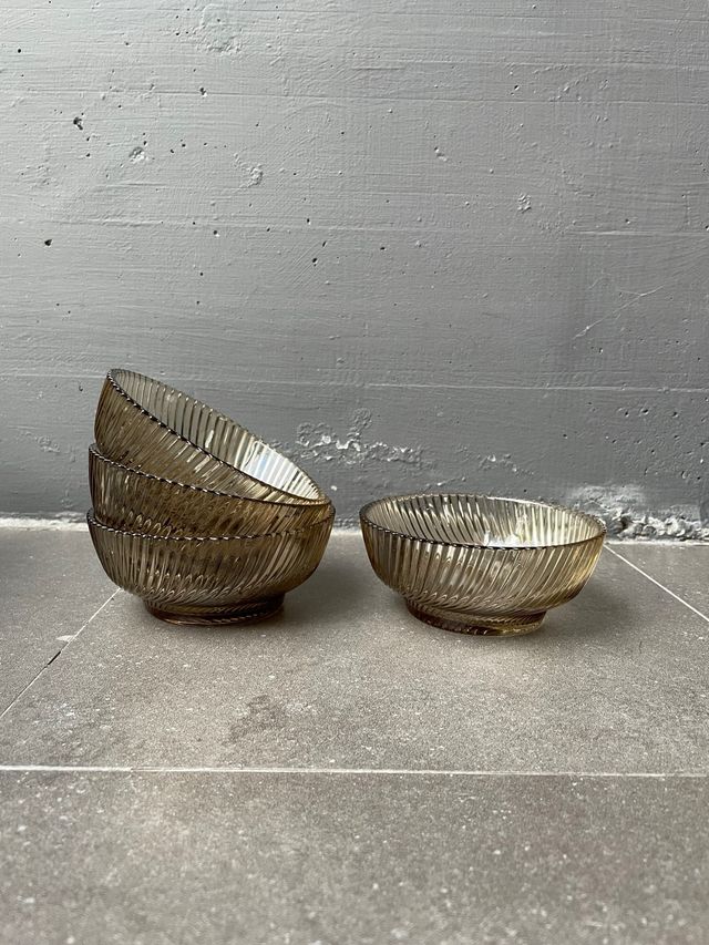 Juego de 4 cuencos de vidrio