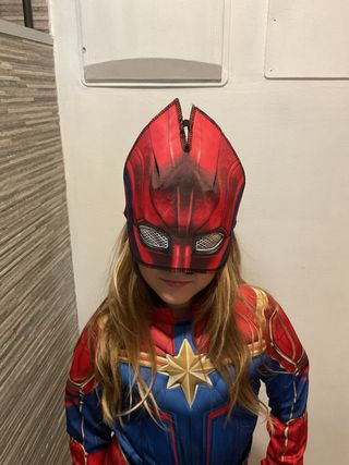 Disfraz Capitana Marvel Talla 8-9 con máscara tela