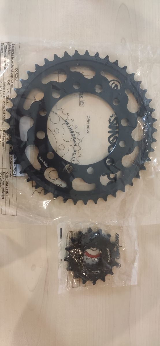 Coroa e pinhão para YAMAHA MT-09 900 GT - TRACER 8