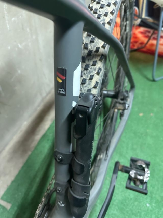 Berria Bravo 5 Carbono 29 264km esta nueva