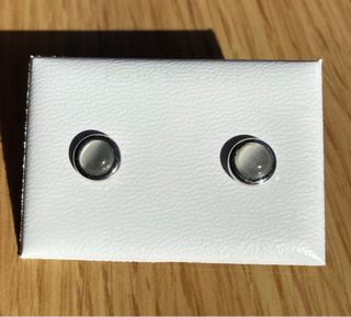 COLLAR GRIS+REGALO PENDIENTES OJO DE GATO