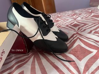Zapatos de claqué So Danca blanco y negro