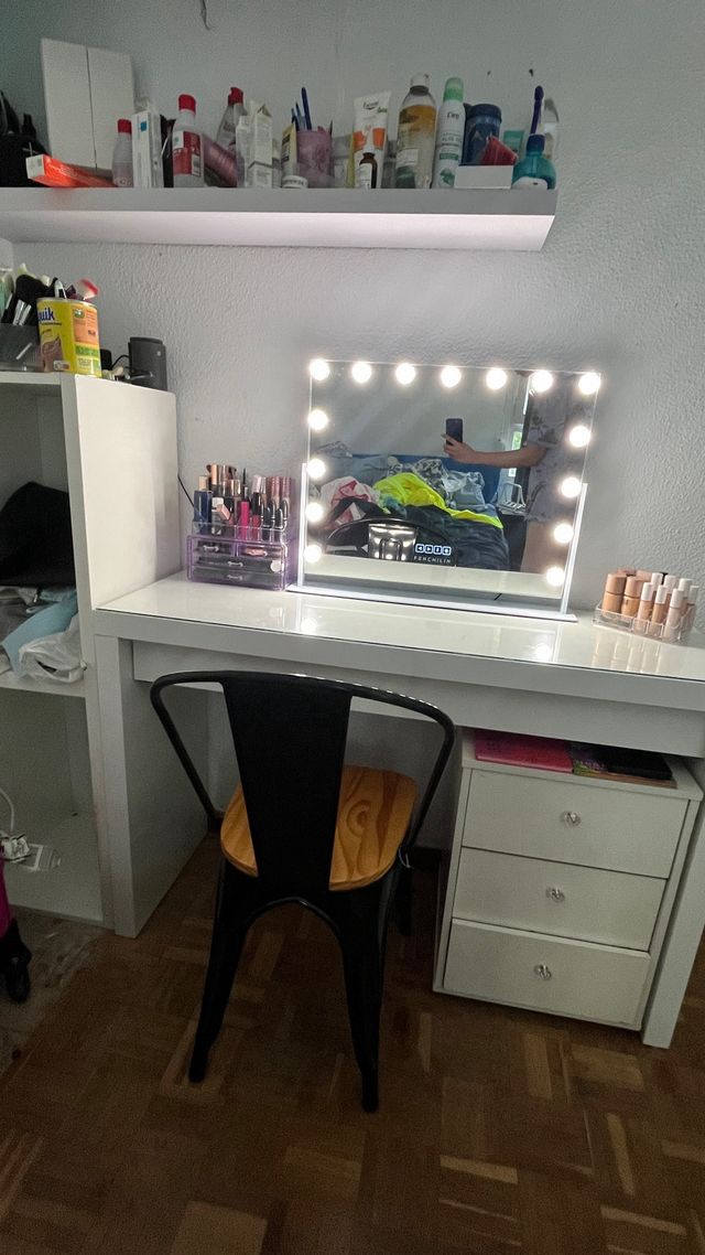 TOCADOR/ESCRITORIO IKEA MALM Blanco como nuevo