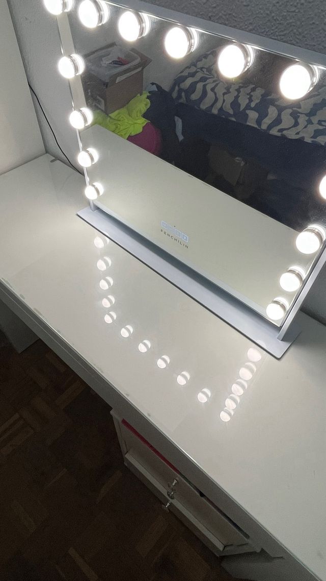 TOCADOR/ESCRITORIO IKEA MALM Blanco como nuevo