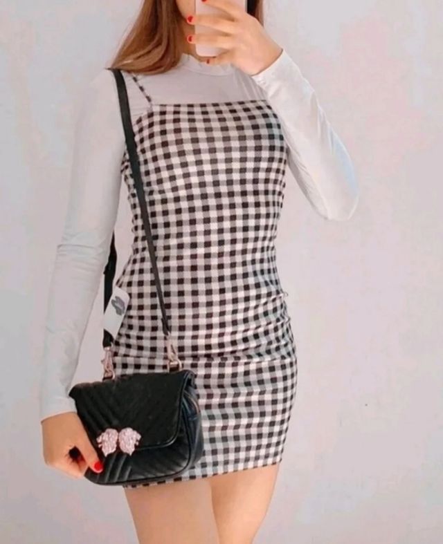 Vestido de cuadros blanco y negro