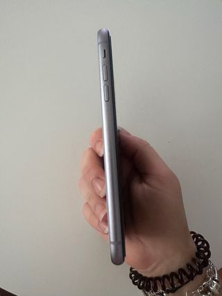 iPhone 11 64GB Lila con caja