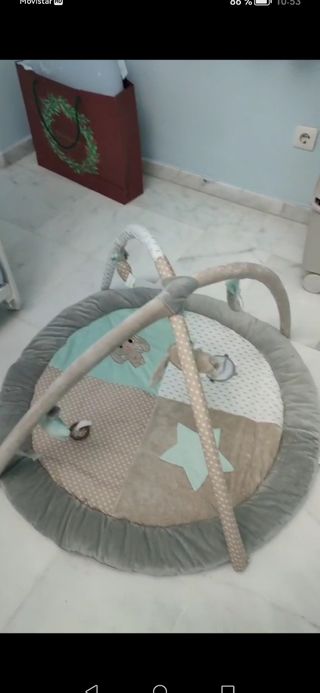 Cuna completa con accesorios y colchón 150 eurs