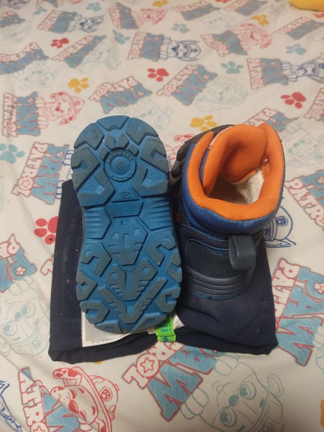 Botas niño talla 23