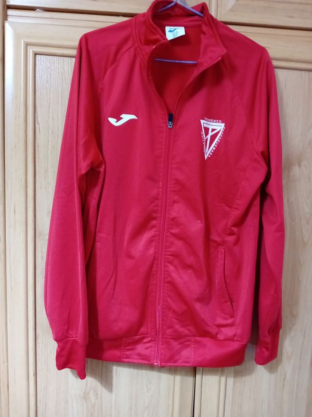Chaqueta deportiva roja Joma