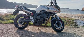 Moto Yamaha fz6s 98cv con gpr ghost