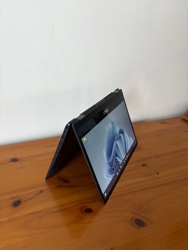 Asus Vivobook 14 OLED - Convertible 2 en 1