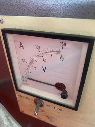 CARGADOR BATERIAS 24V 150A