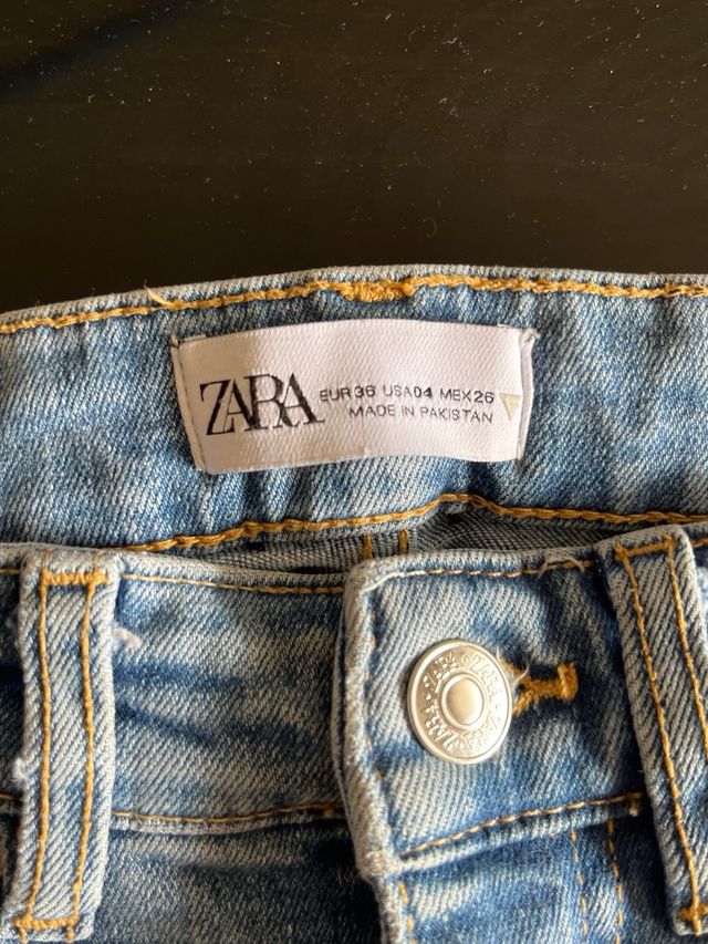 Pantalón vaquero Zara 