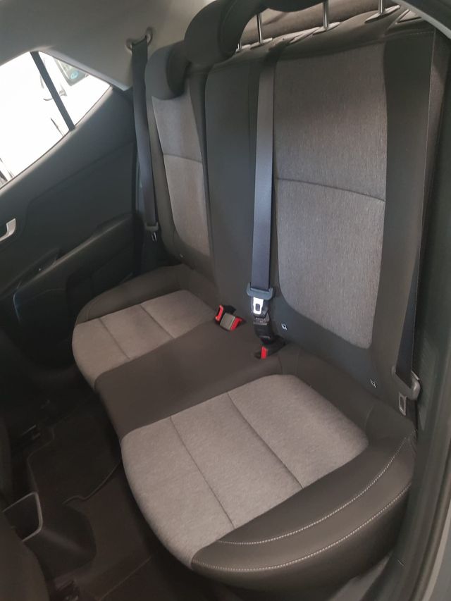 KIA STONIC 1.0 TGDI 100 CV MHEV IMT CONCEPT