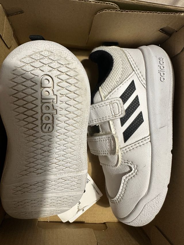 Zapatos Adidas Bebé Blancos Talla 23