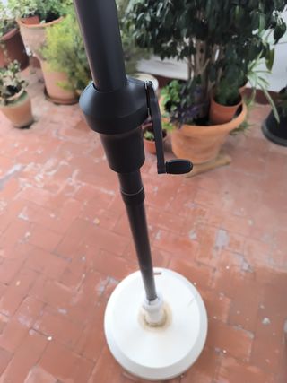 Sombrilla de terraza beige