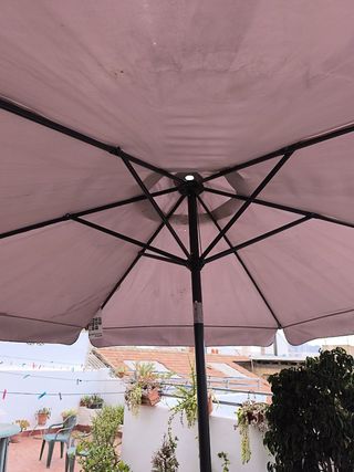 Sombrilla de terraza beige