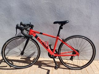 Bicicleta niño B-Twin roja