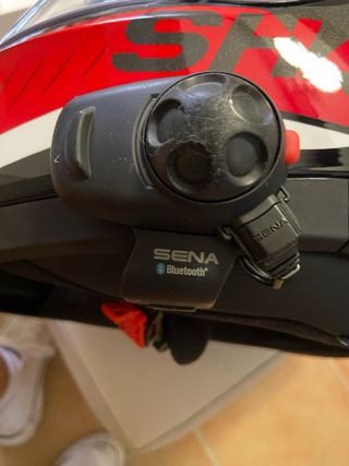 Casco Shark T/S y interlocutor Sena incorporada