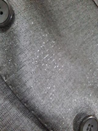 Completo uomo elegante grigio lucido