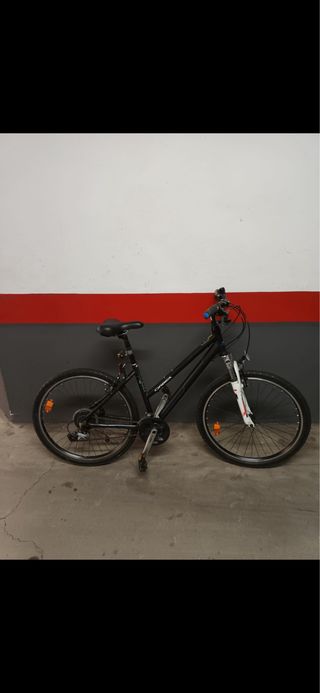 Bicicleta de mujer negra