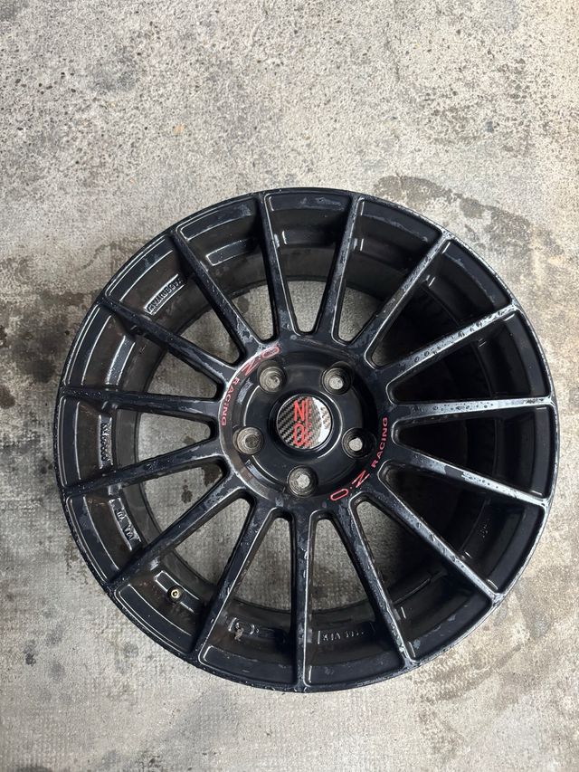 Llantas Oz Superturismo 18 5x120 ET50