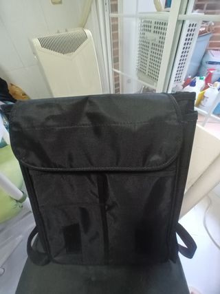 Mochila maletín negra