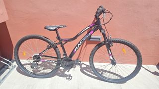 Bicicleta de montaña Racer 270 negra