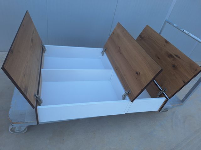 Set guardaroba in HPL marrone e bianco