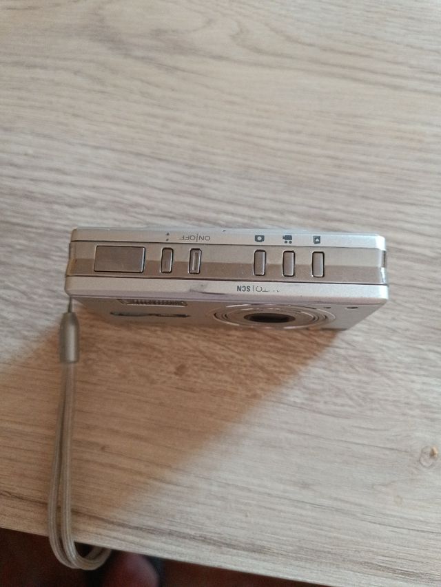 Cámara Digital Kodak EasyShare V530 Plata