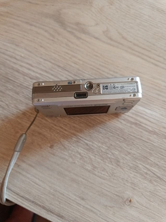 Cámara Digital Kodak EasyShare V530 Plata