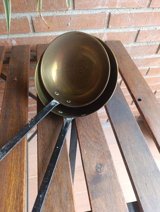 Pentole antiche in ottone