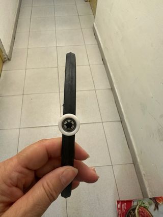 Bandeja de cristal para microondas con las ruedas 