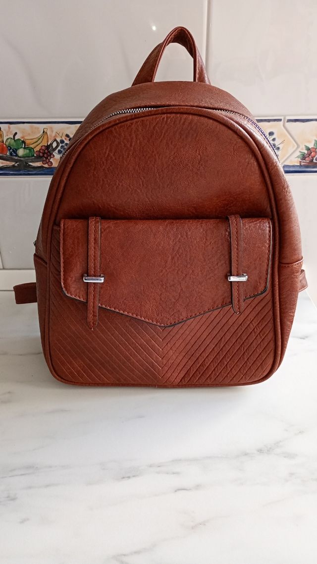 Lote de carteras y mochila (nuevo) + regalo