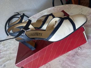 Zapatos de vestir CALPANY beige y negro