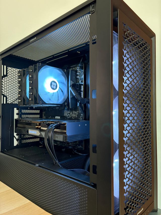 PC 7600X, RX7800 XT, 2TB, 32GB+Perifericos