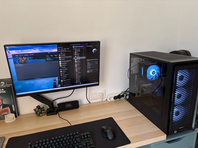 PC 7600X, RX7800 XT, 2TB, 32GB+Perifericos