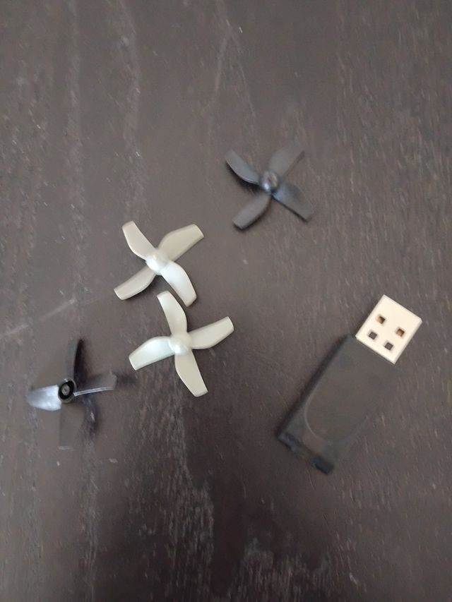 Drone ATOYX AT-66 Blu