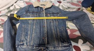 Cazadora Levi's vaquera forrada Talla S