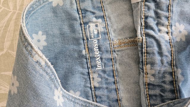 Peto corto vaquero con flores Talla 12 (143-155cm)