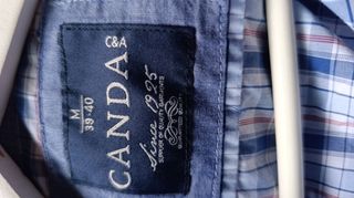Camisa de cuadros azul y blanco