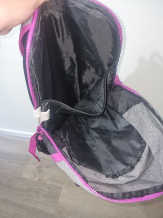 Mochila Reebok Beige y Blanca