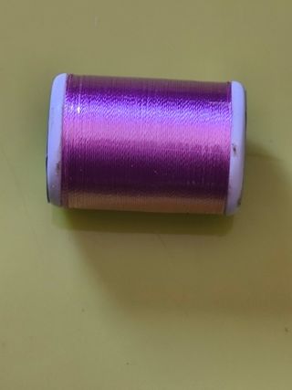 Hilo Rayón Morado para Montaje de Moscas