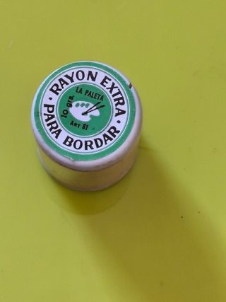 Hilo Rayón Morado para Montaje de Moscas