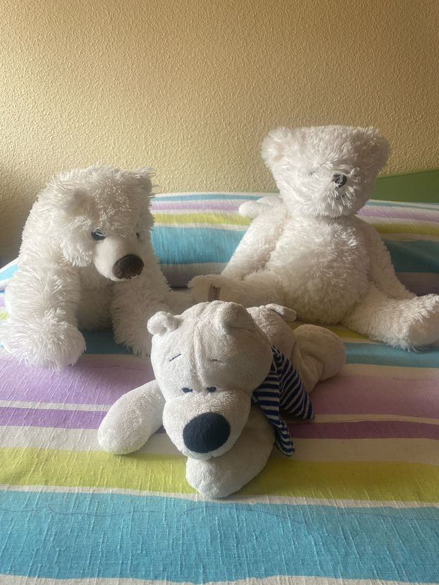 Lote de 3 peluches blancos