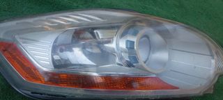 Faro Ford Kuga Titanium derecho 