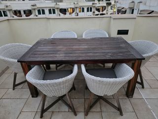 Mesa y 6 Sillas de Jardín. 