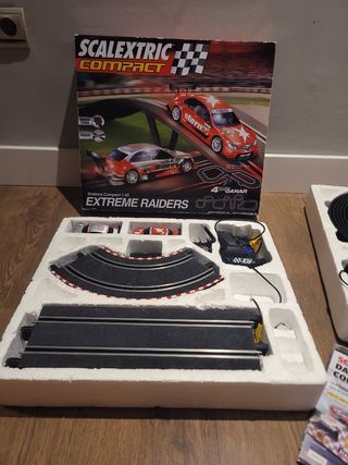 Scalextric Compact Extreme Raiders