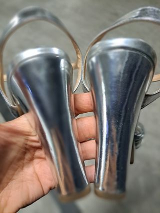 Zapatos de fiesta plateados para mujer