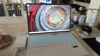 Mechrevo Laptop R9 8940HX +RTX 5060 Blanca